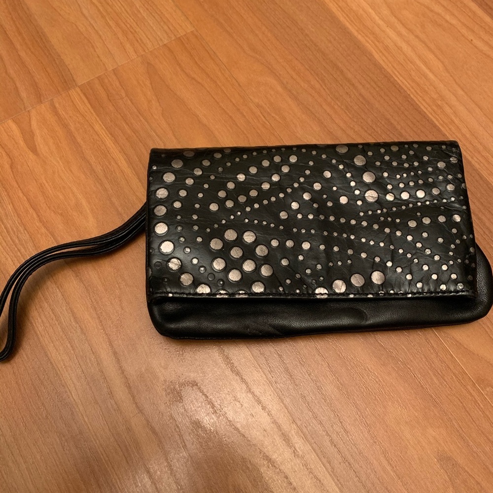 Donald J Pliner wristlet in great condition